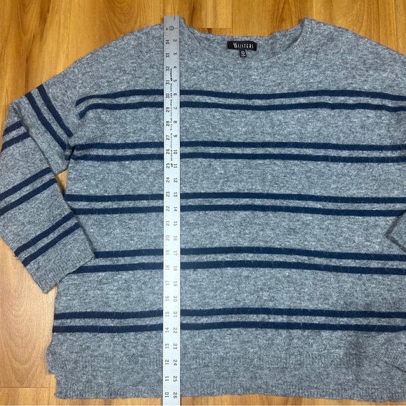 Sisters Women’s Gray Blue Striped Sweater Size M/L Long Sleeve Pullover” - Picture 8 of 8